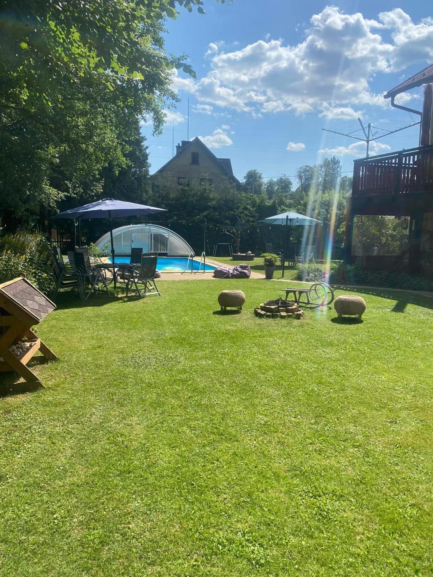 Droom B&B Cermna Bagian luar foto